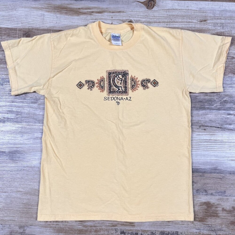 VTG Y2K Sedona AZ Kokopelli Yellow T-Shirt Size Medium